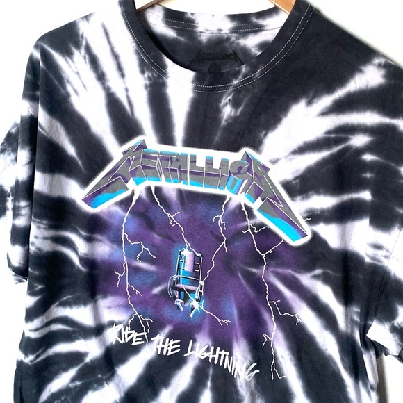 (A11) Metallica Ride the Lightning Short-sleeve Tee, Size Large, NWOT, Unisex - Picture 2 of 5
